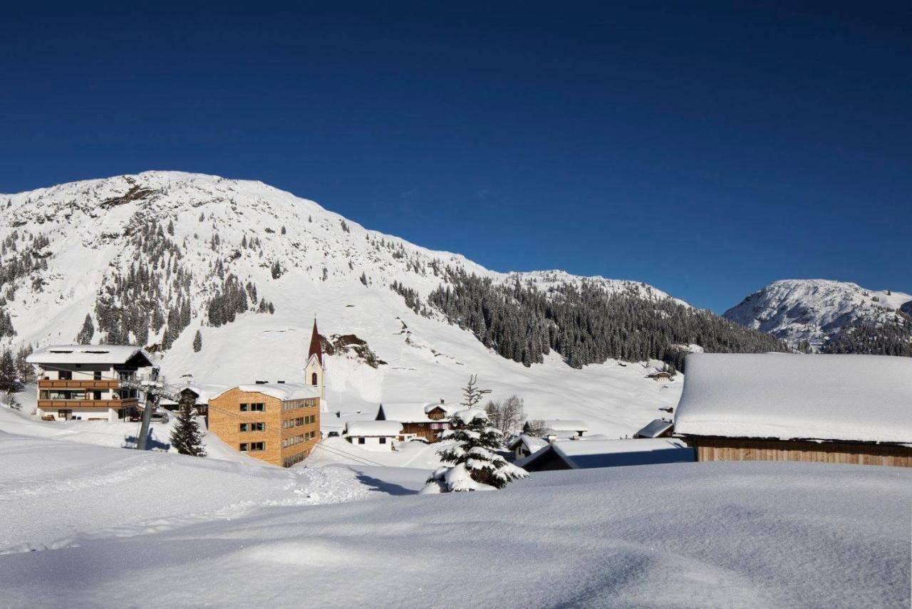 Warthsap Apartmenthaus Warth  Exteriér fotografie
